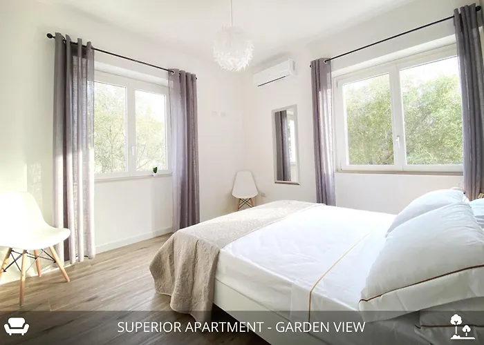 Homey Experience - Design Apartments
