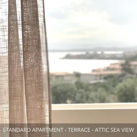 Homey Experience - Design Apartments Golfo Aranci Exterior photo