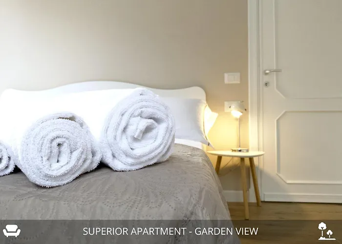 Homey Experience - Design Apartments